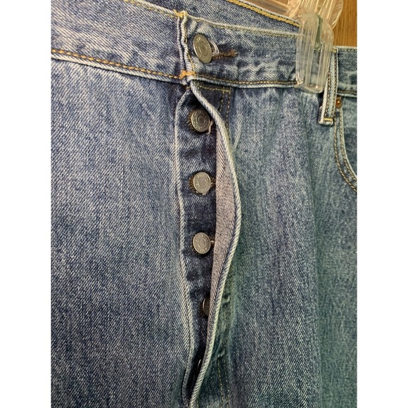 Levi's Mens 501 Straight Leg Jeans 44x32 Blue Button Fly Medium Wash Denim - Picture 4 of 8